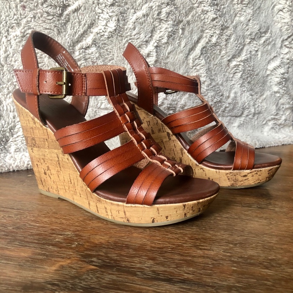 Brown Wedges